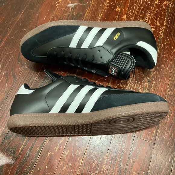 BNIB Adidas Samba Classic Shoes - Picture 4 of 9